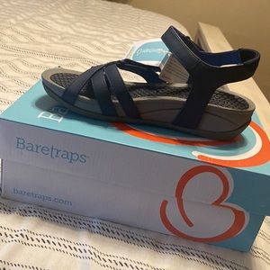 Womens Size 7 M Navy Blue Danny sandals made by Baretraps! Brand NWT never worn
